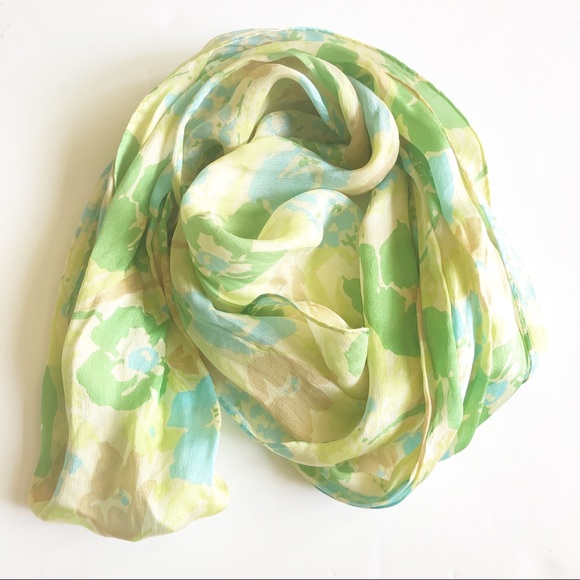 Accessories - Women’s scarf